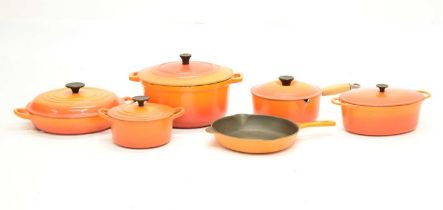 Le Creuset - Quantity of lidded dishes and frying pan