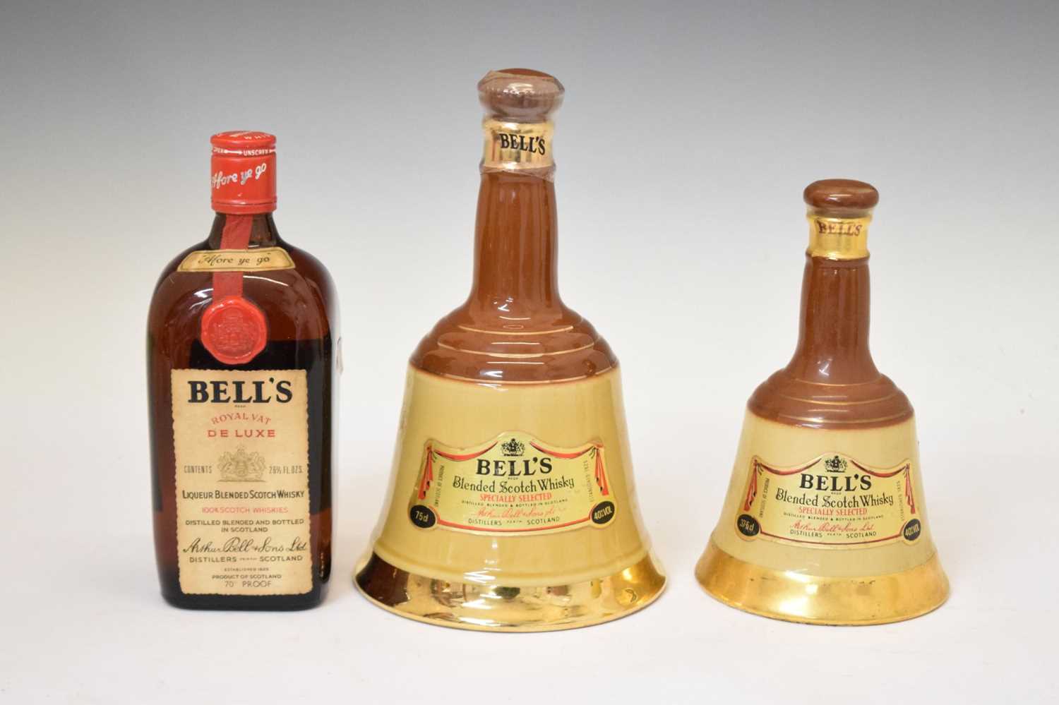Bells Royal VAT De Luxe whisky, and Bells Whisky - Image 2 of 5