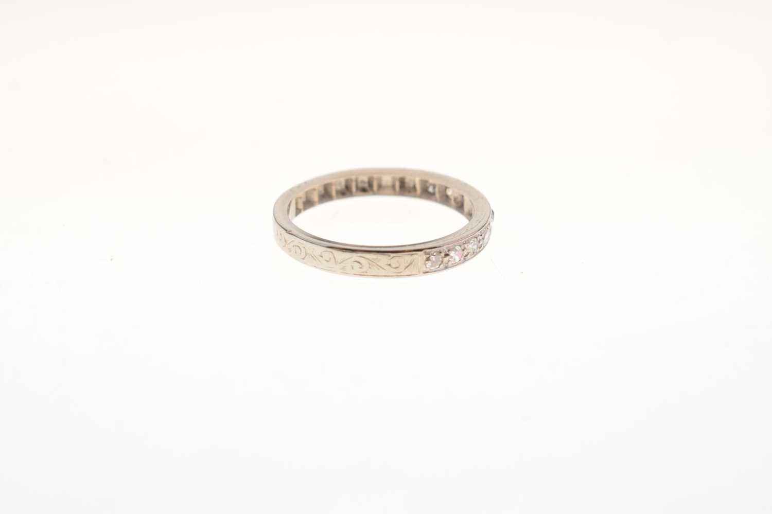 Diamond eternity ring - Image 5 of 6