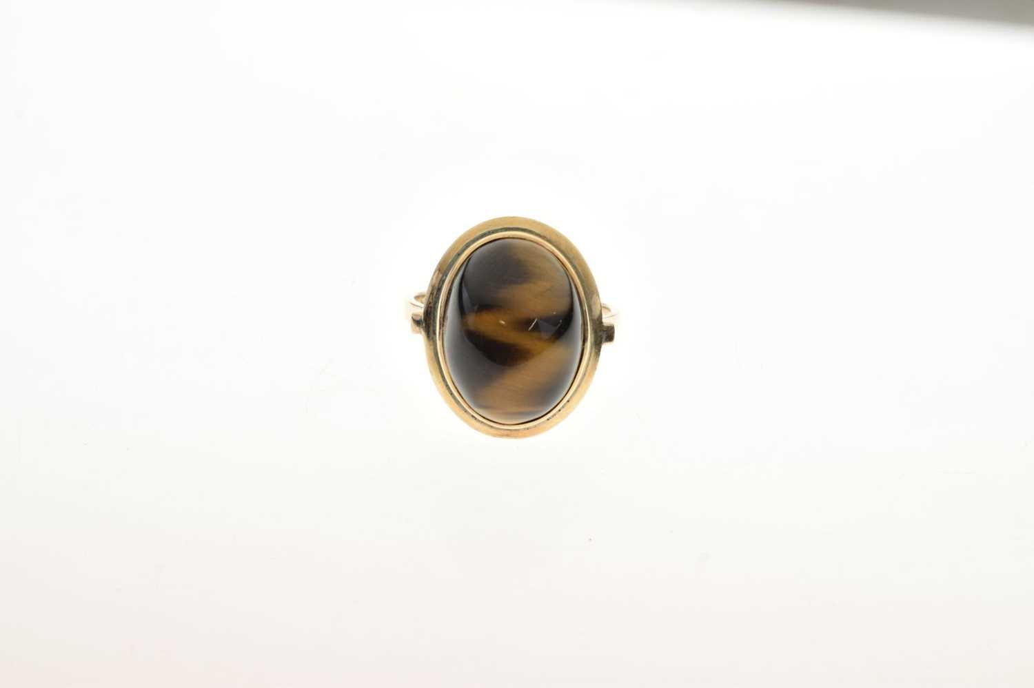 Tigers eye cabochon ring - Image 6 of 6