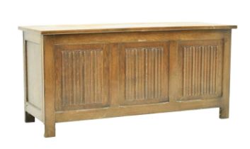 Reproduction oak coffer