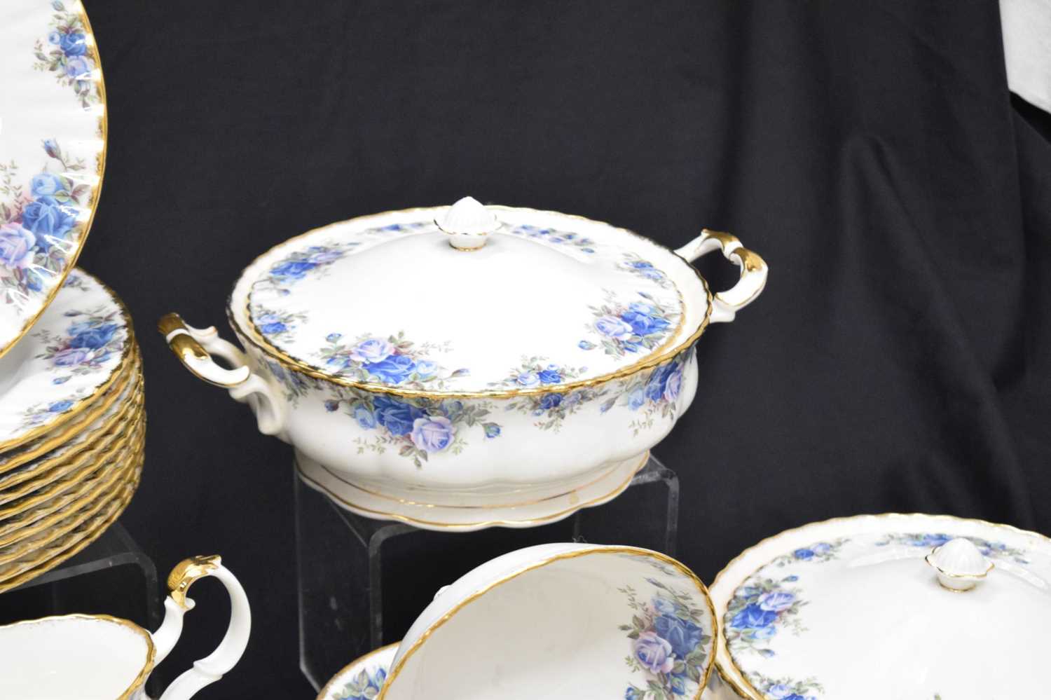 Extensive Royal Albert 'Moonlight Rose' (Blue Roses) pattern tea and dinner wares - Image 13 of 19