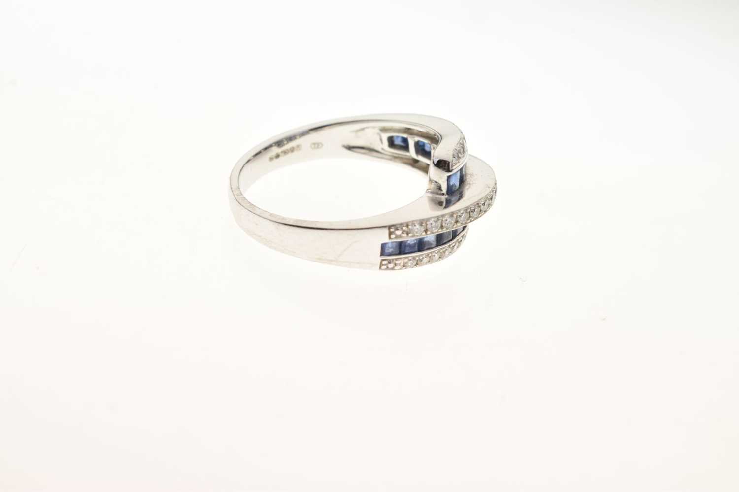18ct white gold, sapphire and diamond dress ring - Image 4 of 6