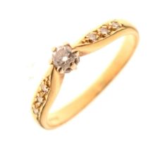 18ct gold single stone diamond ring