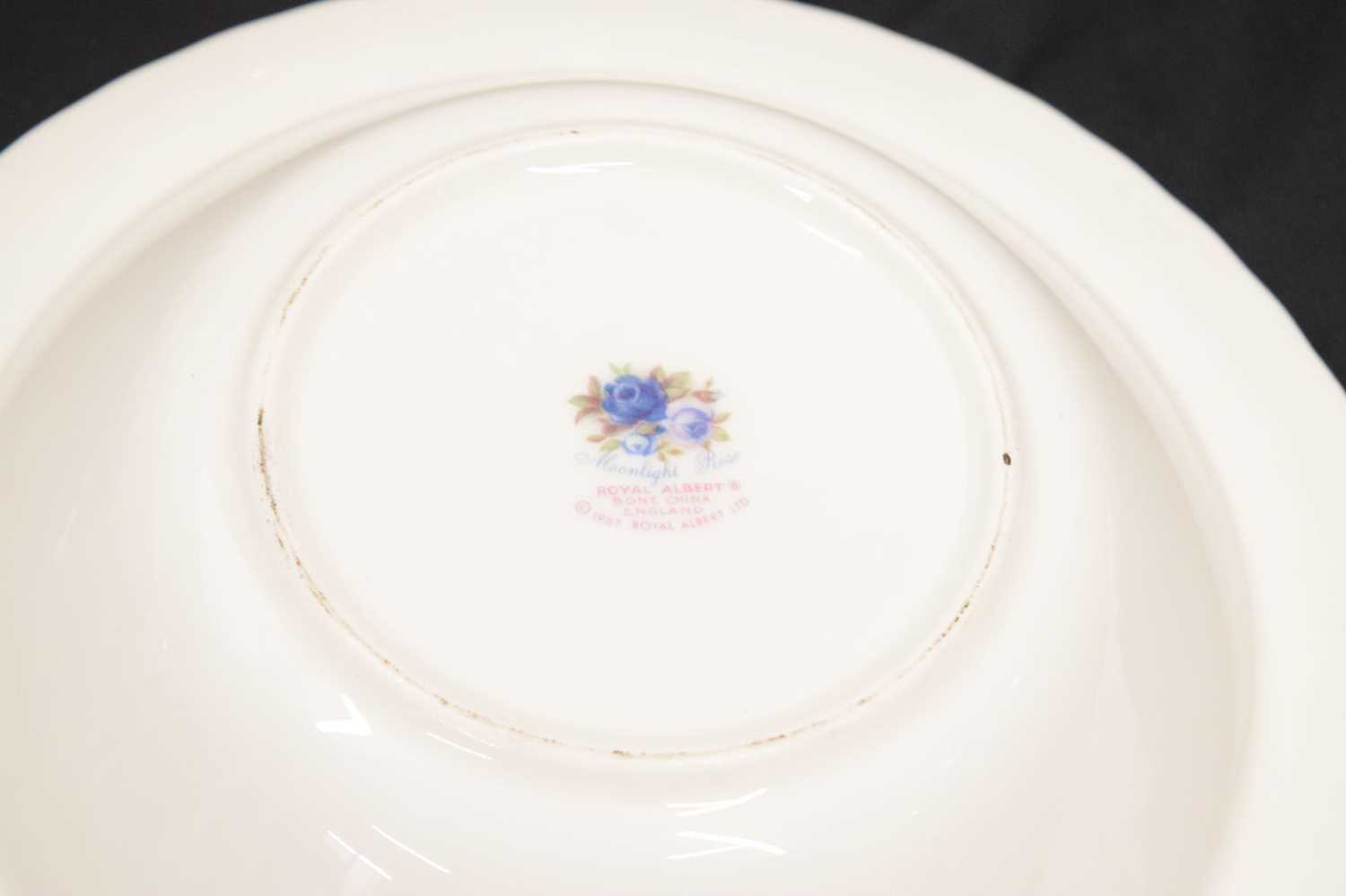 Extensive Royal Albert 'Moonlight Rose' (Blue Roses) pattern tea and dinner wares - Image 18 of 19