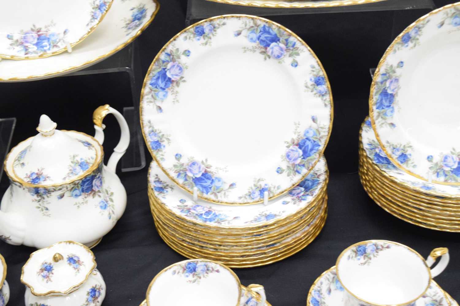 Extensive Royal Albert 'Moonlight Rose' (Blue Roses) pattern tea and dinner wares - Image 9 of 19