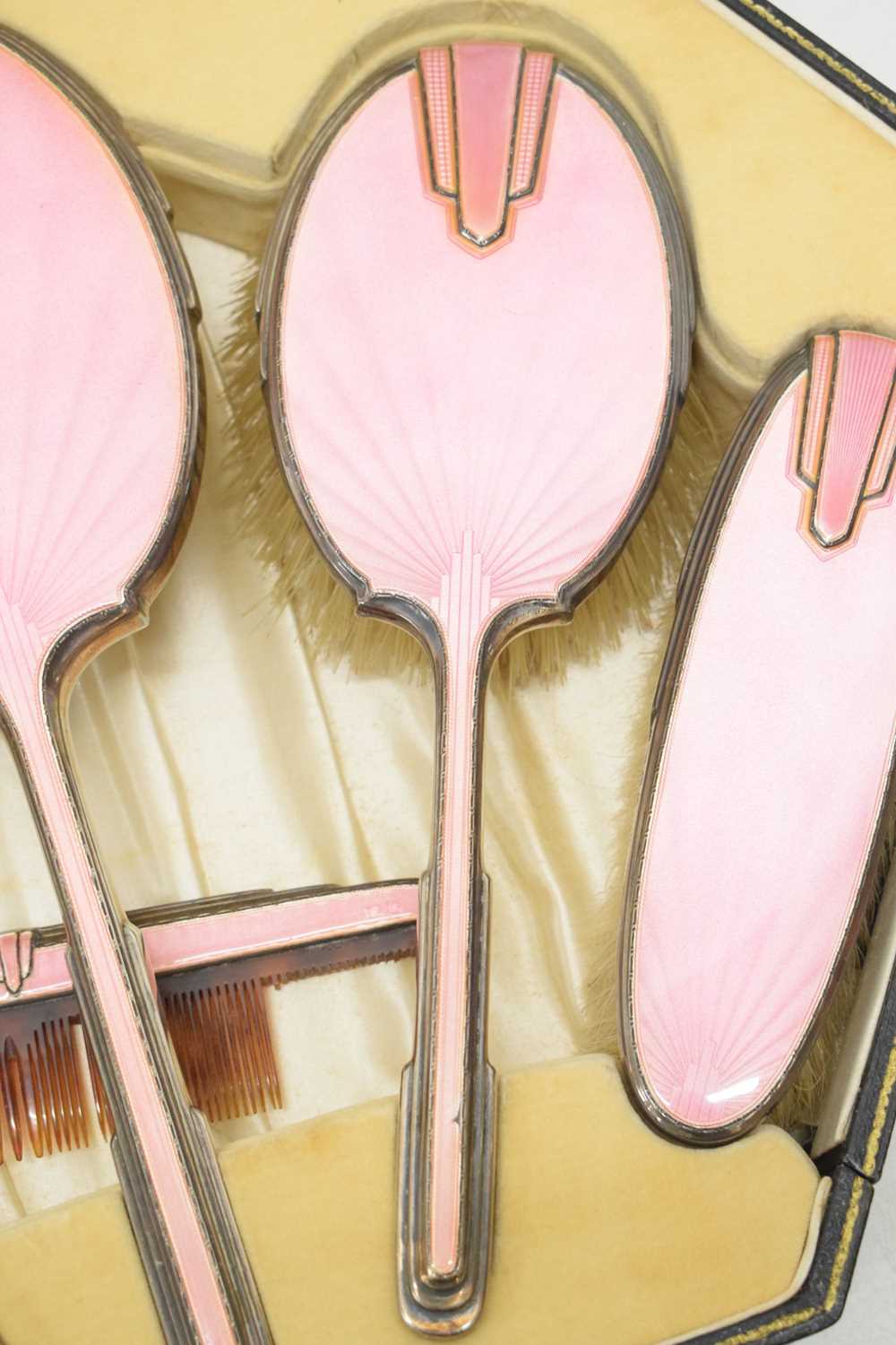 George VI Art Deco silver and pink enamel six-piece dressing table set - Image 5 of 10