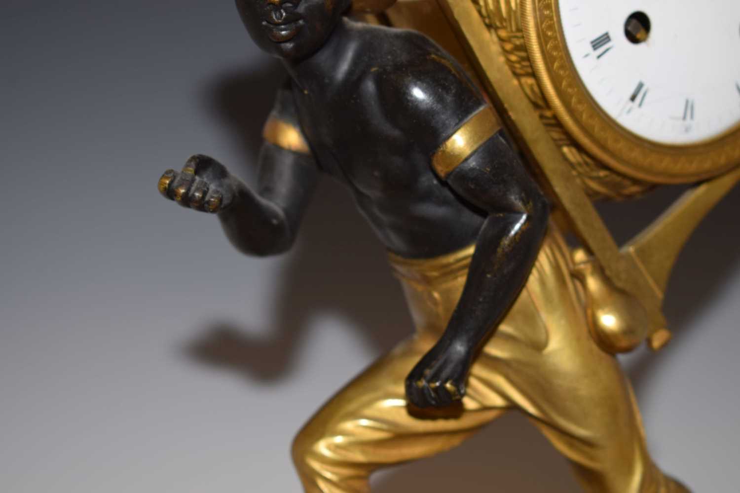 Early 19th century French Empire patinated bronze and ormolu figural mantel clock - Image 6 of 17