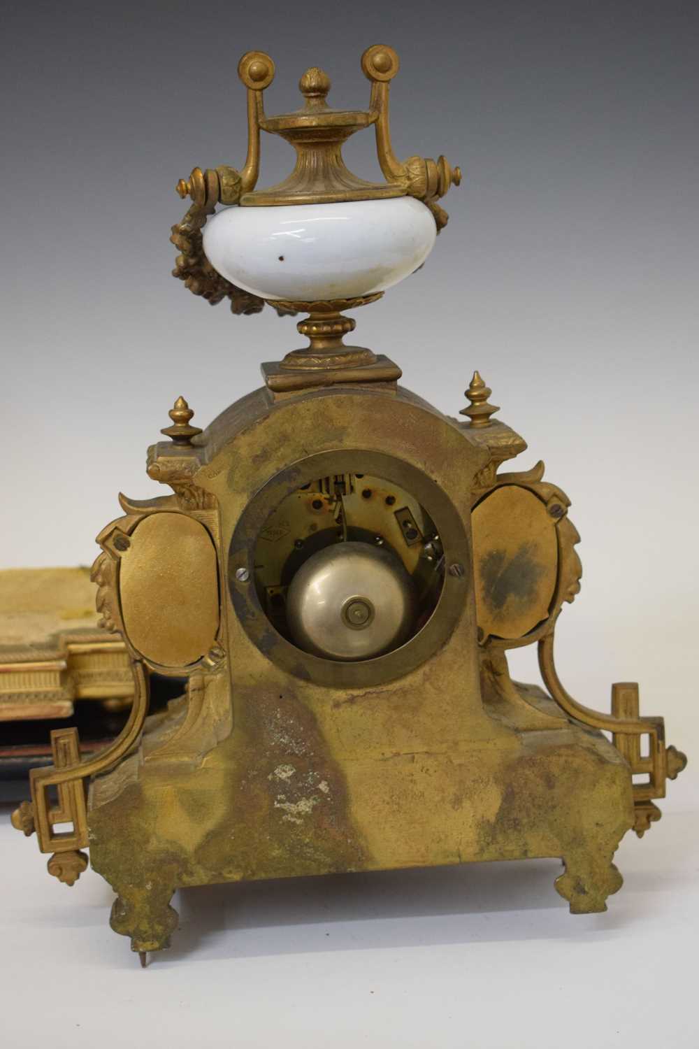 Late 19th century French gilt spelter and porcelain three-piece clock garniture - Image 20 of 26