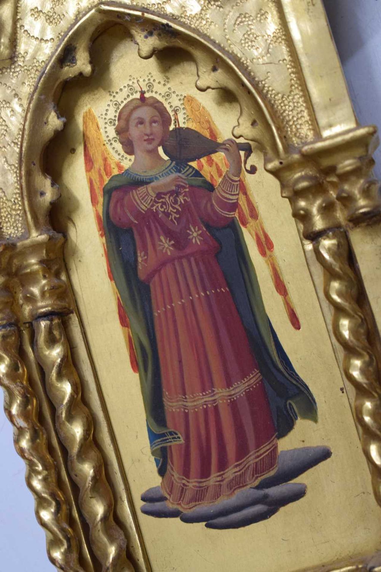 After Fra Angelico - Pair of mid 19th century Italian giltwood paintings of Saints - Image 3 of 18