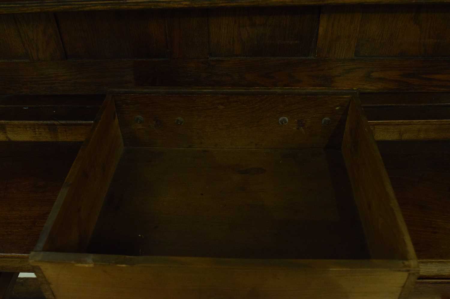 George III oak potboard dresser and rack - Image 2 of 14