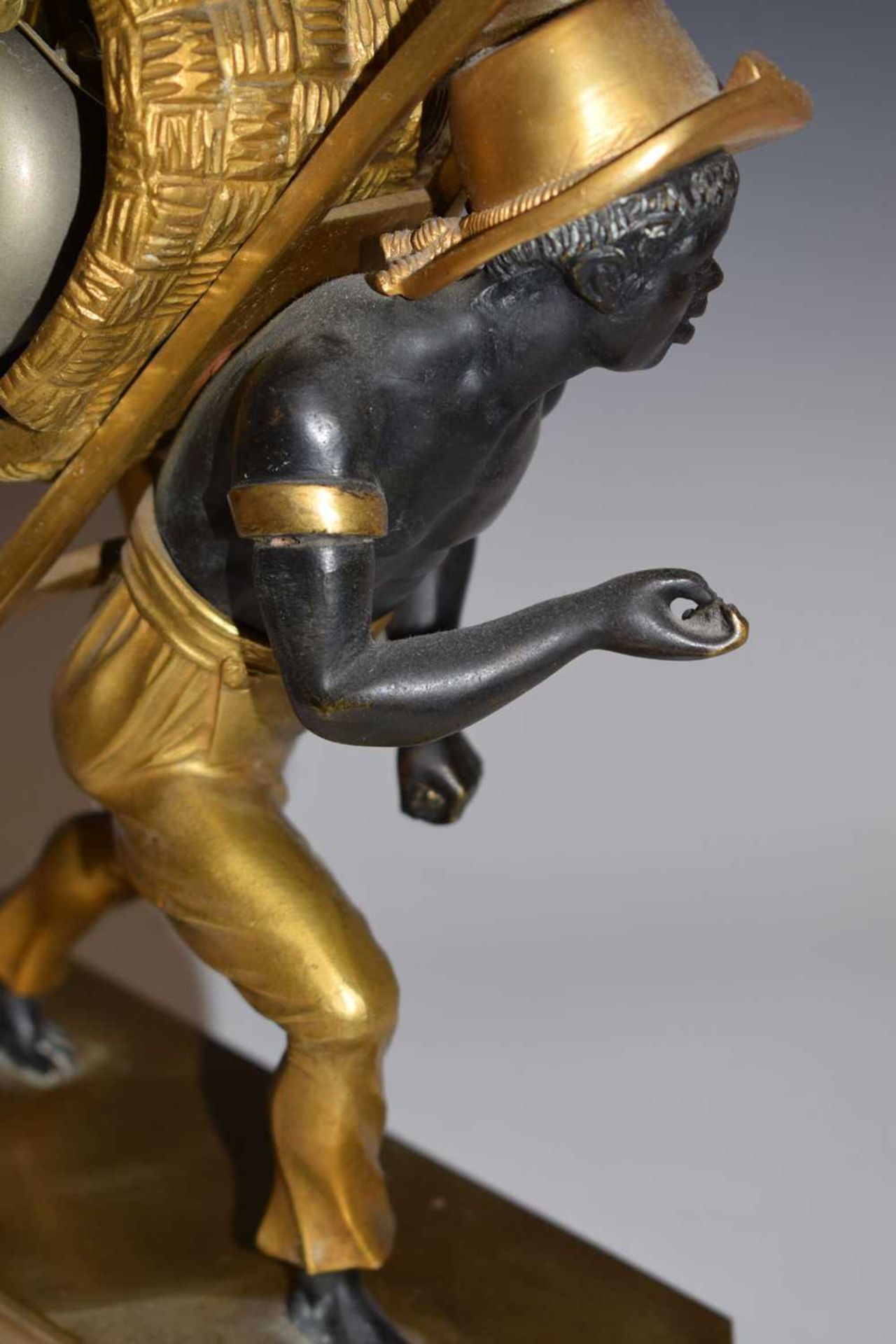 Early 19th century French Empire patinated bronze and ormolu figural mantel clock - Image 9 of 17