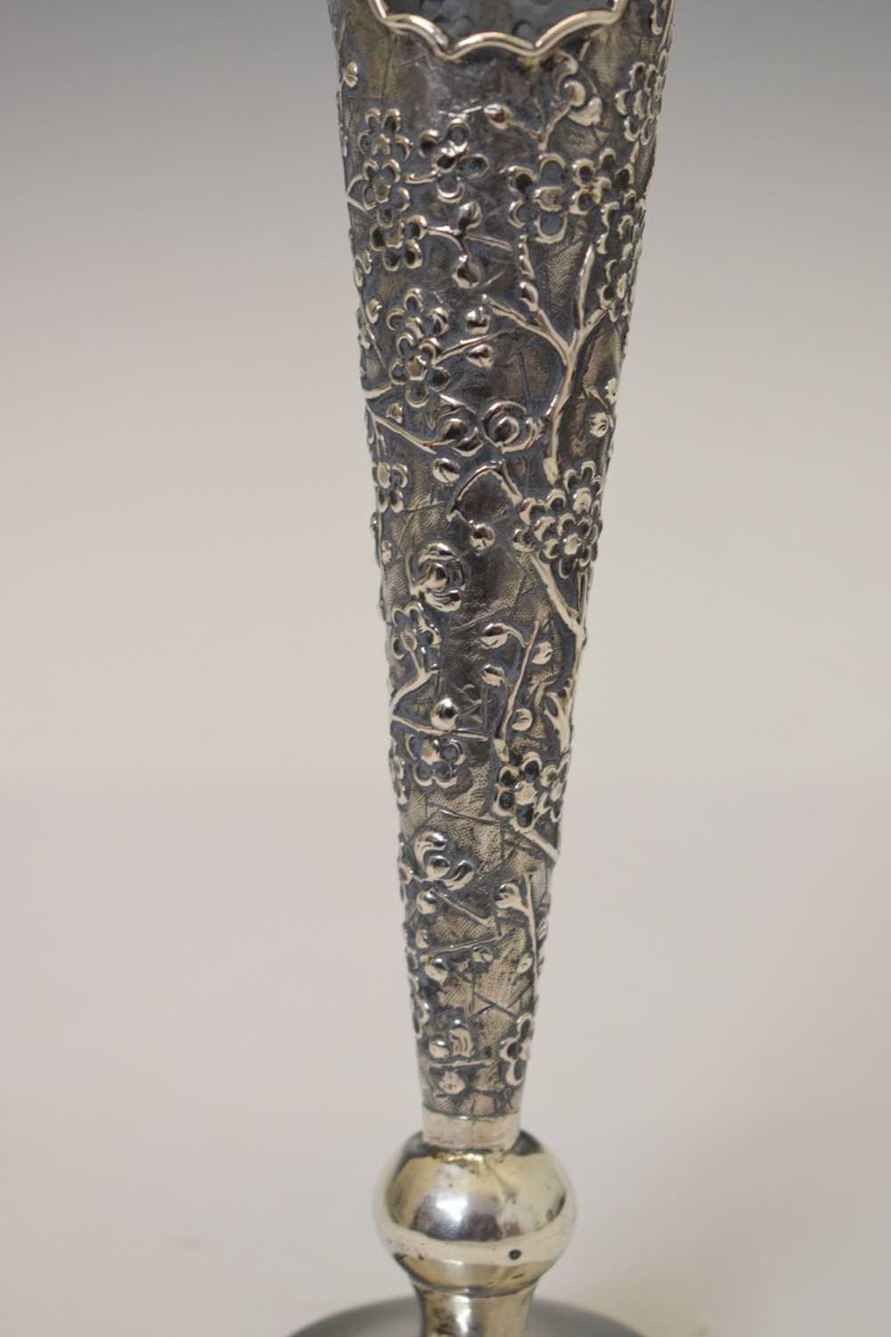 Late 19th/early 20th century Chinese export white-metal bud vase - Image 7 of 14