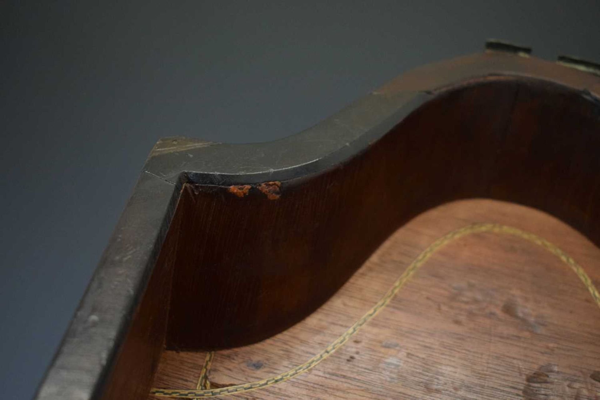 George III mahogany serpentine front cutlery box - Image 13 of 18