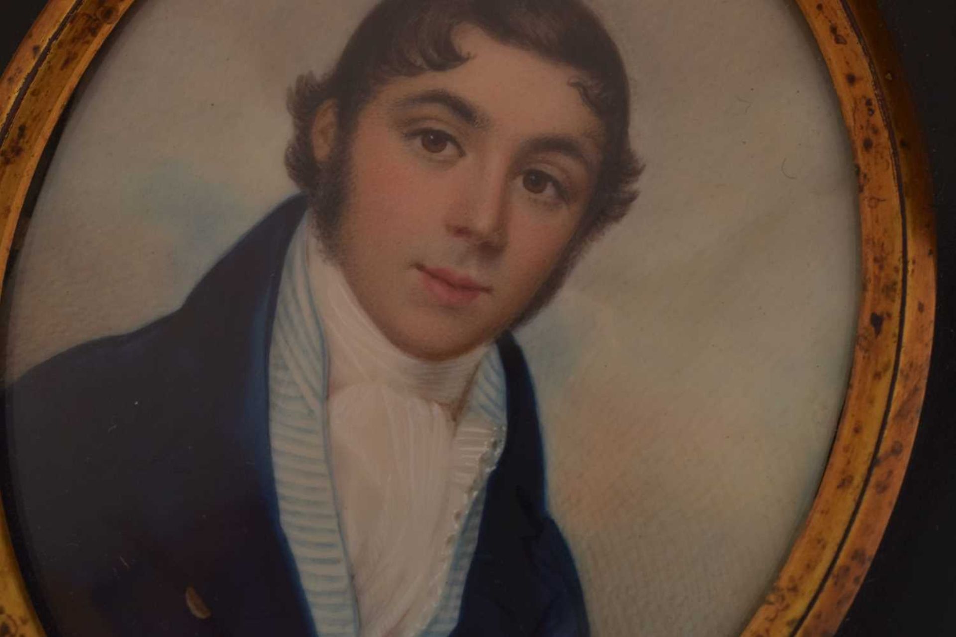 19th century portrait miniature of a gentleman - Image 3 of 8