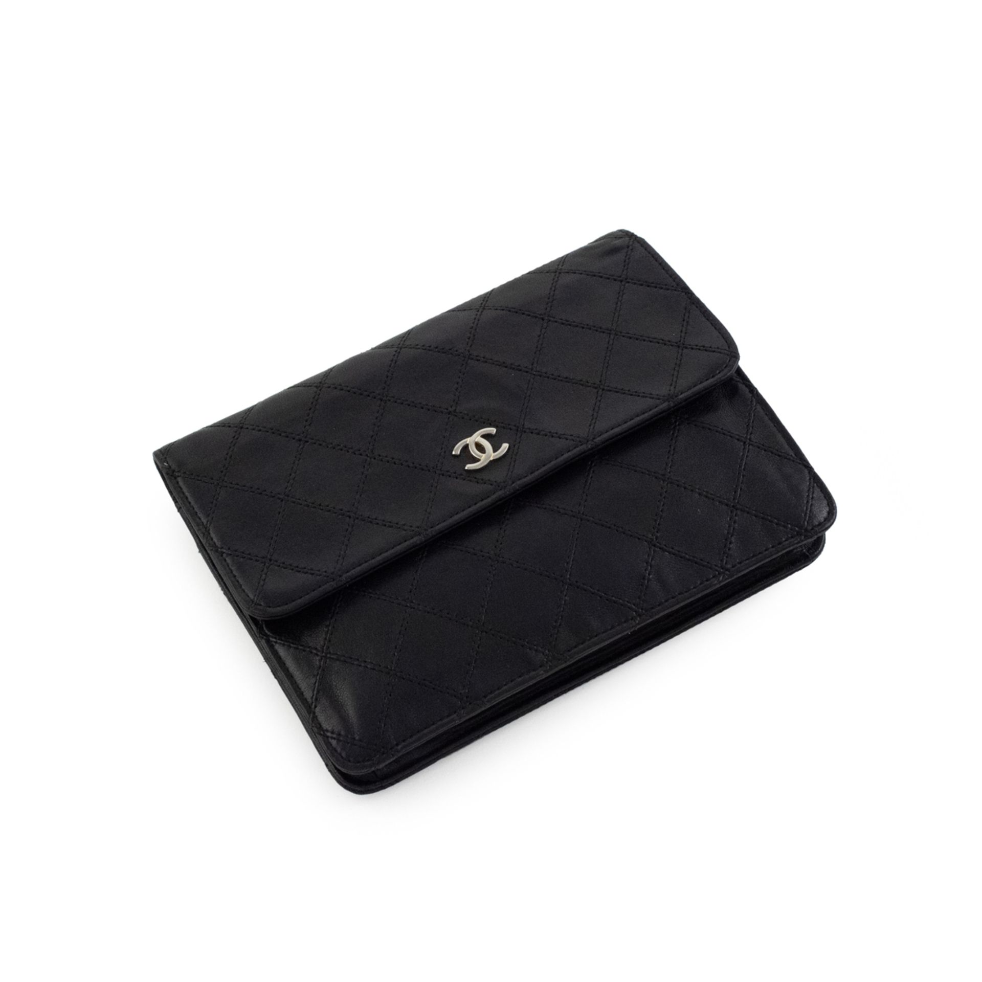 Chanel vintage pochette