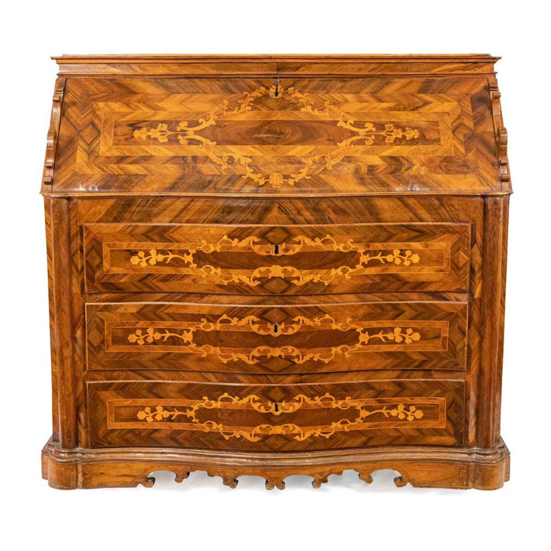 Chest of drawers in various woods