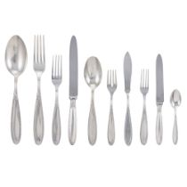 Silver cutlery set (106)