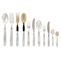 Silver cutlery service (77)