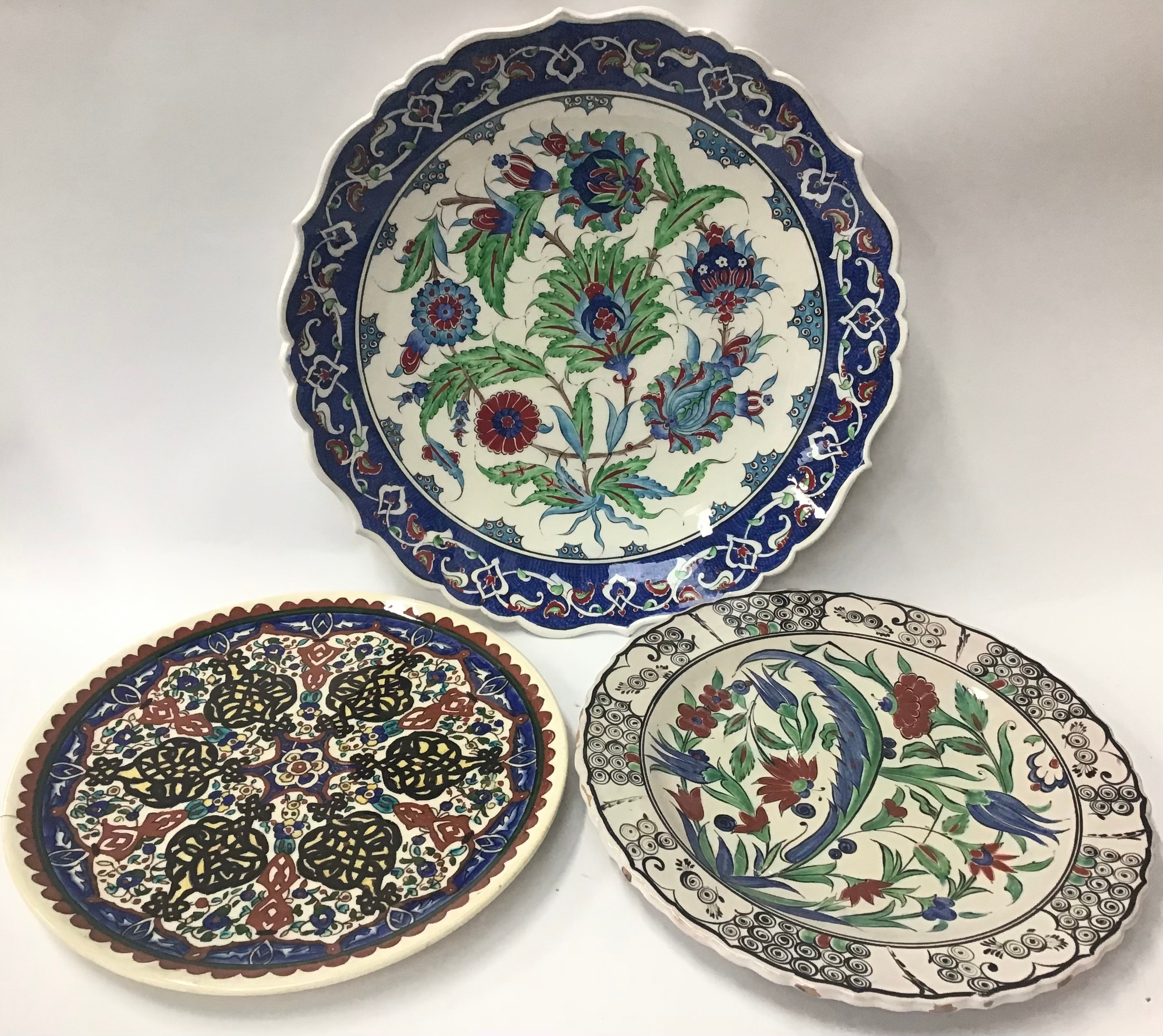 Qty of continental pottery to include a number of large plates / platters with Isnik decoration - Image 2 of 4