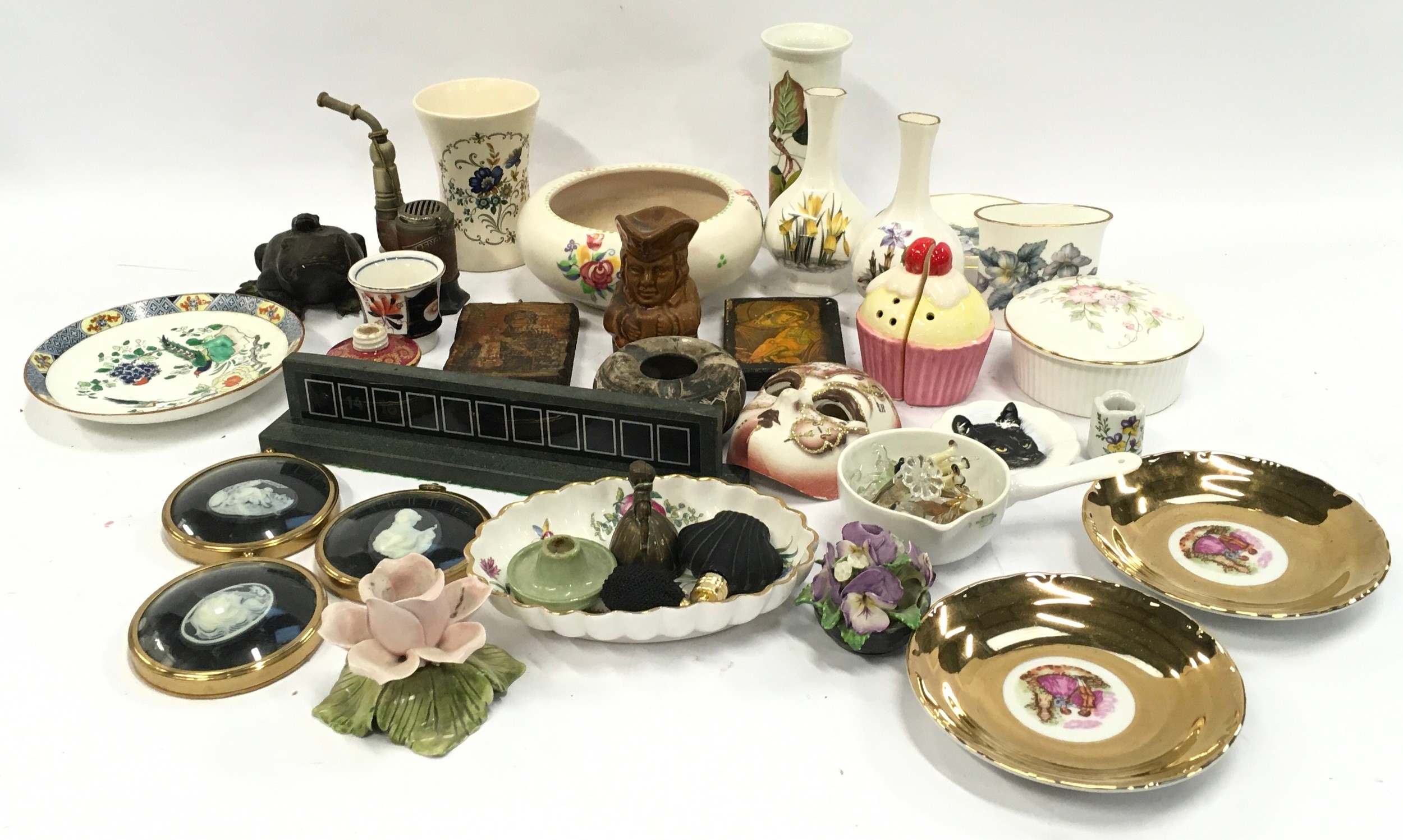 Mixed collection of curios and chinaware to include Royal Worcester, Poole Pottery, Murano glass