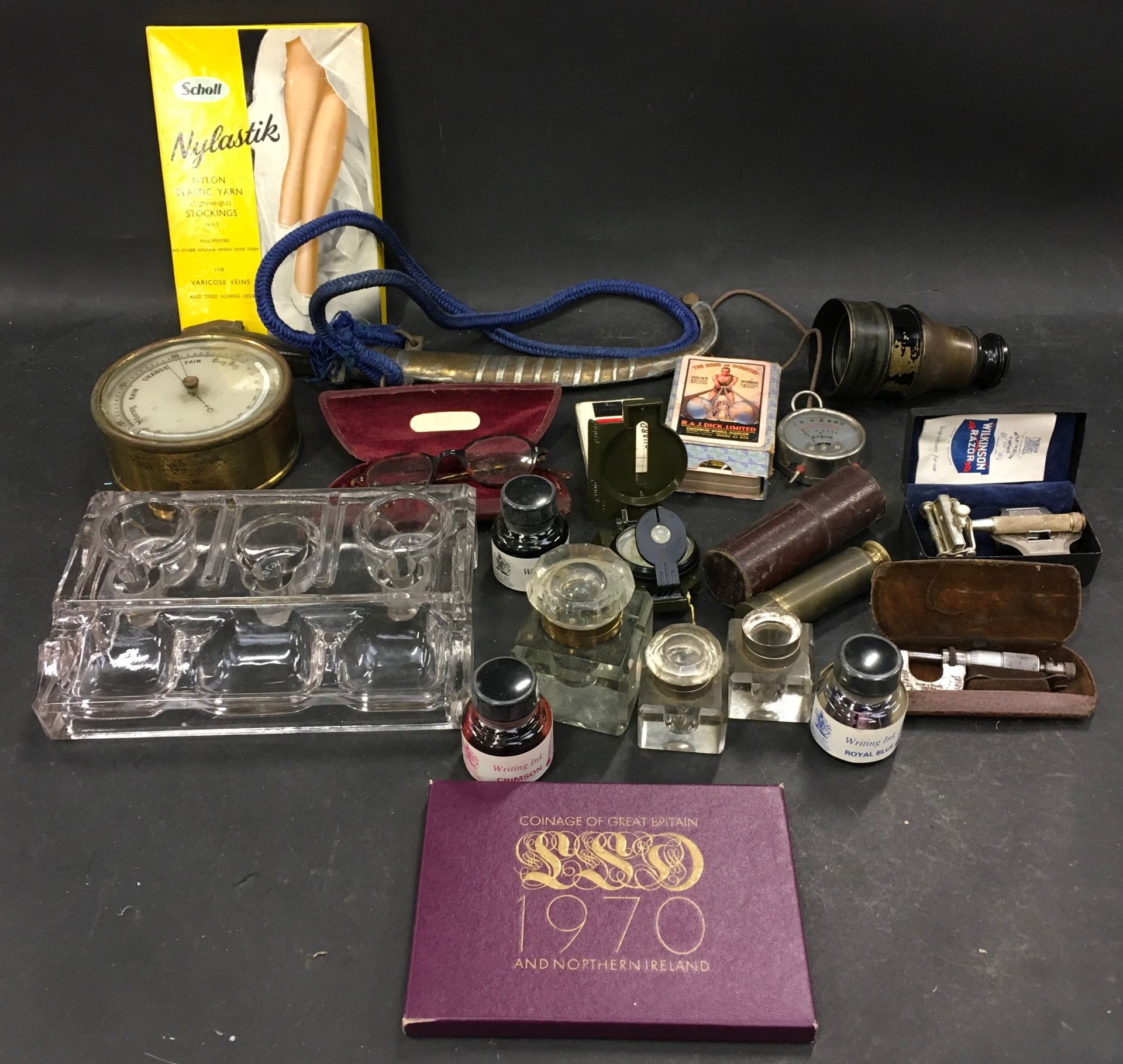 Mixed collectibles to include 1970 UK coin set, barometer, writing ink, spectacles and other items.