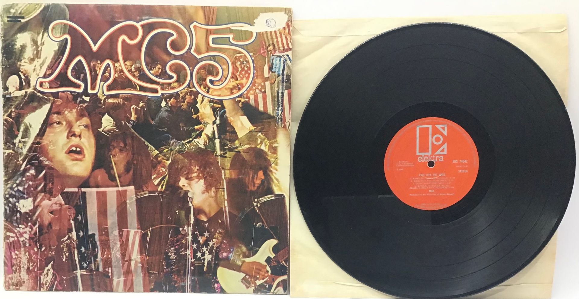 MC5 VINYL LP 'KICK OUT THE JAMS'. Nice first press on Elektra Records No. EKS 74042 from 1969.