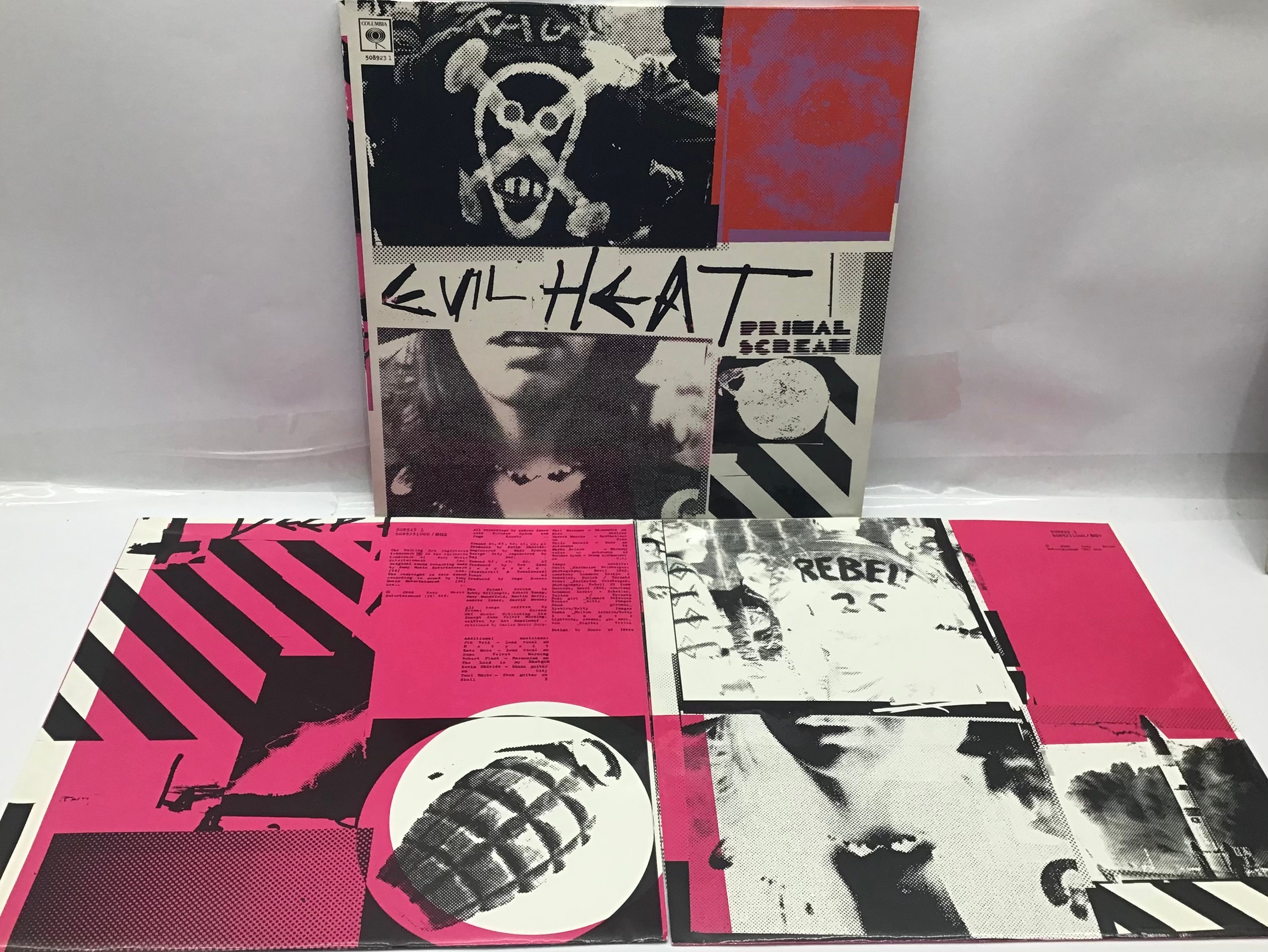 PRIMAL SCREAM ‘EVIL HEAT’ VINYL LP. Double album on Columbia 5089231 from 2002 complete with