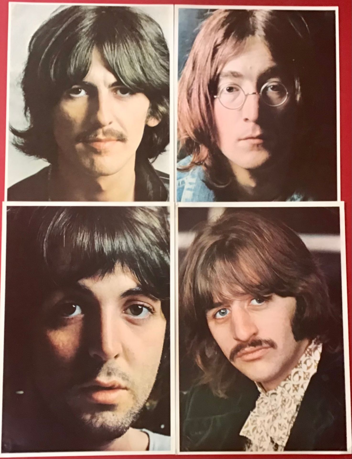 THE BEATLES UNNUMBERED WHITE ALBUM. This double album found here in VG+ condition on Apple Records - Image 3 of 4