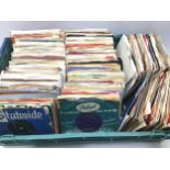 LARGE CONTAINER OF VARIOUS 50’s AND 60’s HIT SINGLES. Various artists in this lot to include many