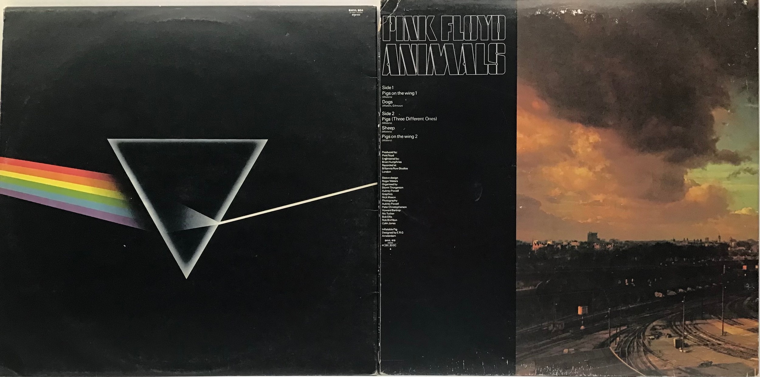 PINK FLOYD LP RECORDS X 2. Copies here include ‘ Dark Side Of The Moon’ on Harvest SHVL 804 and ‘ - Image 2 of 4