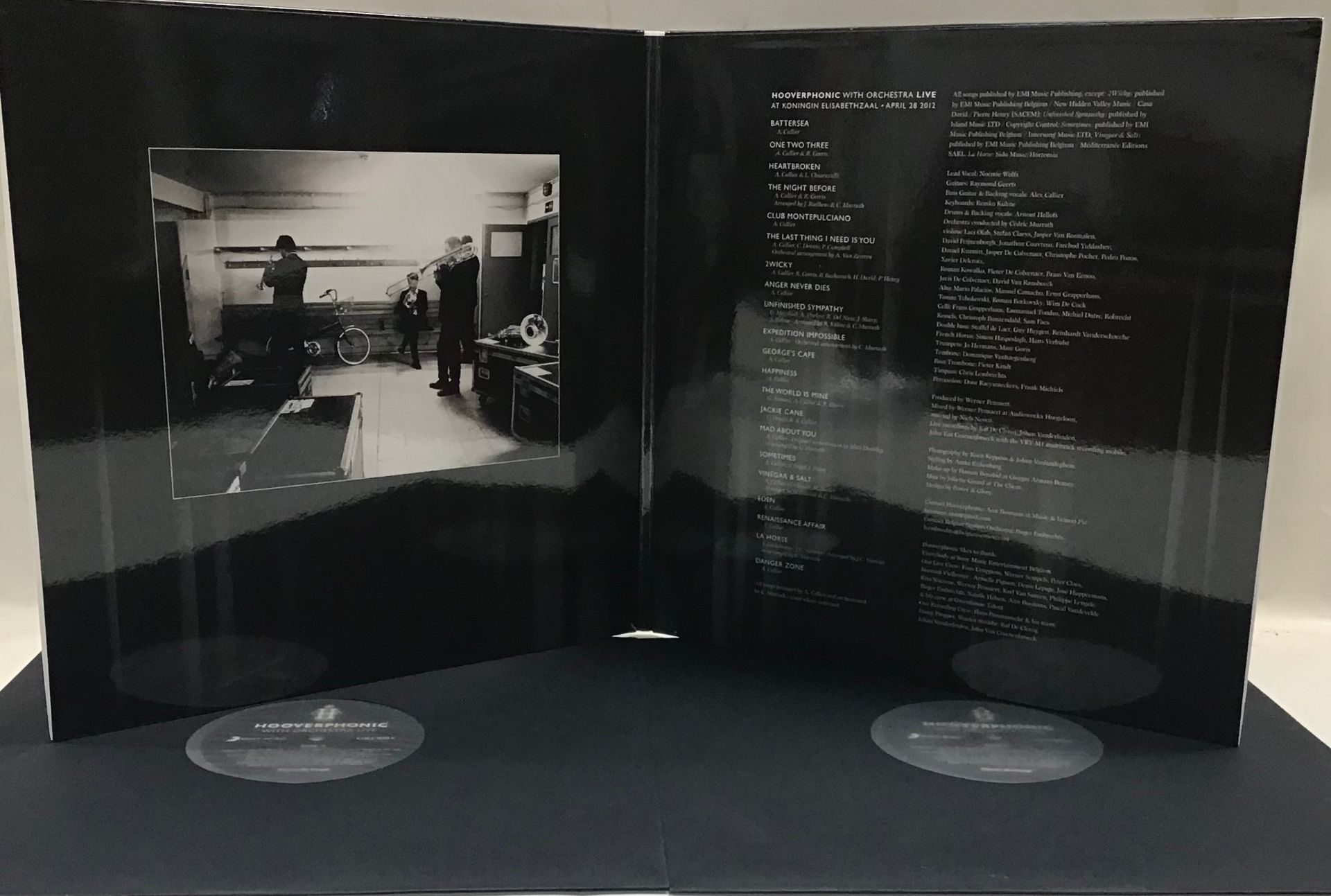 HOOVERPHONIC: WITH ORCHESTRA LIVE VINYL DOUBLE ALBUM. This is a limited press numbered 673/1000 - Image 3 of 3