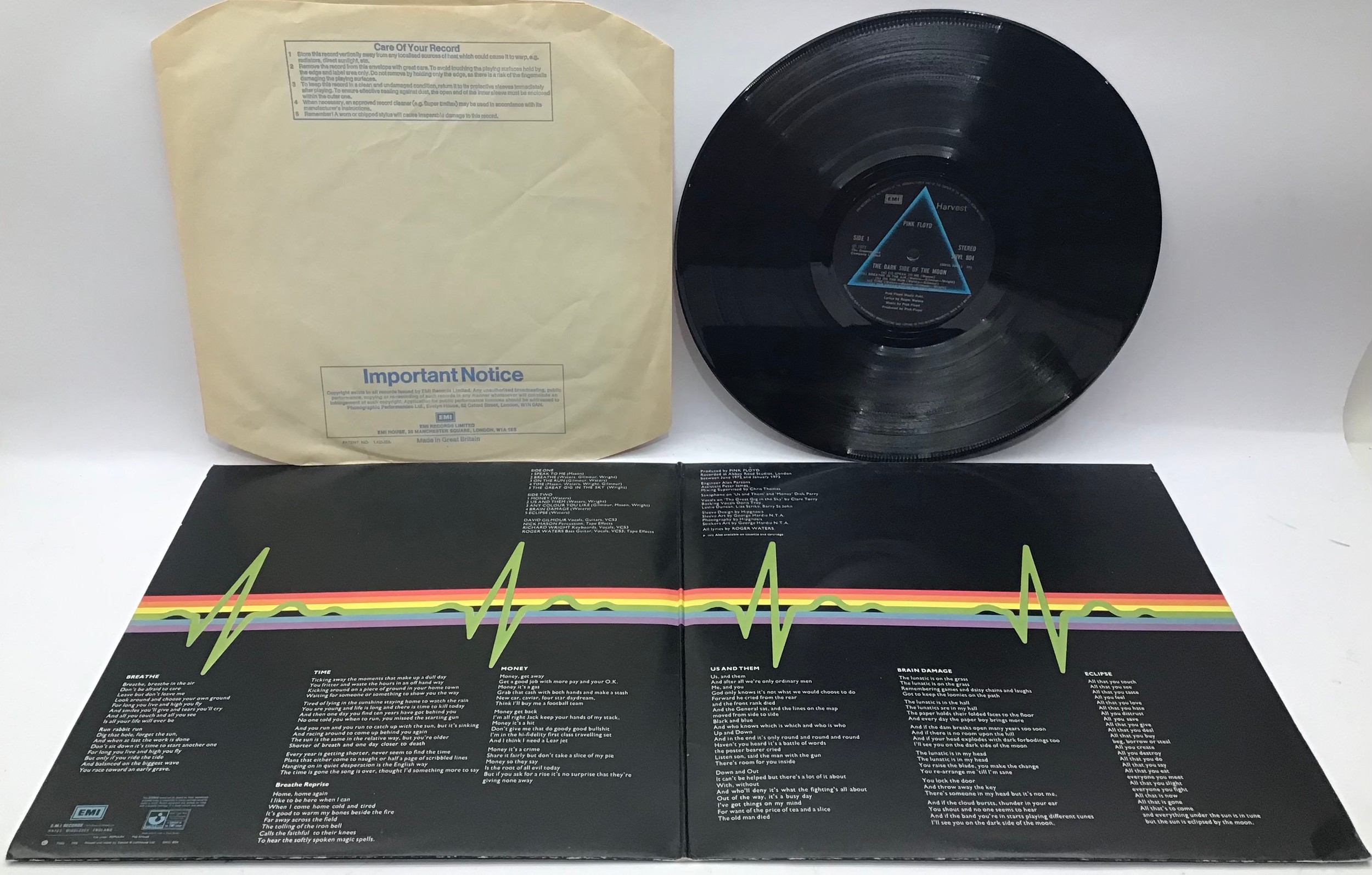 PINK FLOYD LP RECORDS X 2. Copies here include ‘ Dark Side Of The Moon’ on Harvest SHVL 804 and ‘ - Image 3 of 4