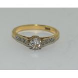 18ct gold ladies diamond solitaire ring approx 0.25ct size M