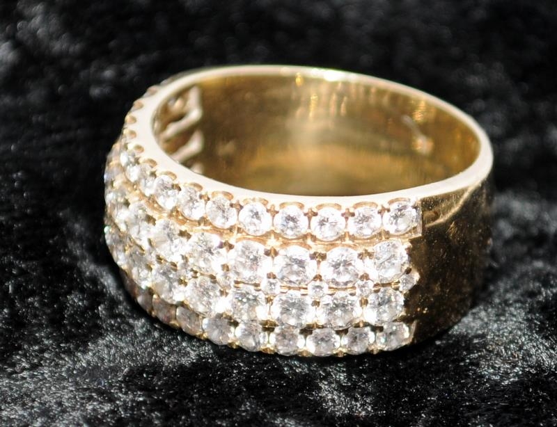 9ct gold Pave diamond ring size S, weight 7.6g - Image 2 of 4