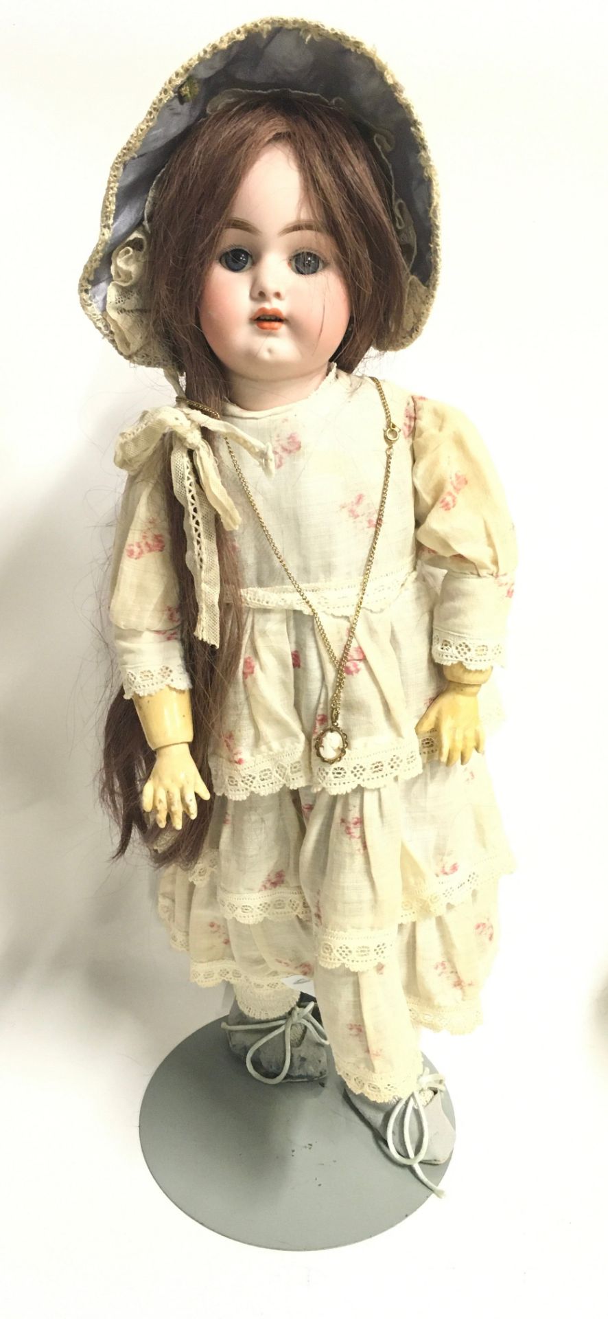 Simon & Halbig bisque doll, German, c1892, impressed SH 1079 DEP 7 1/2, weighted blue eyes, open