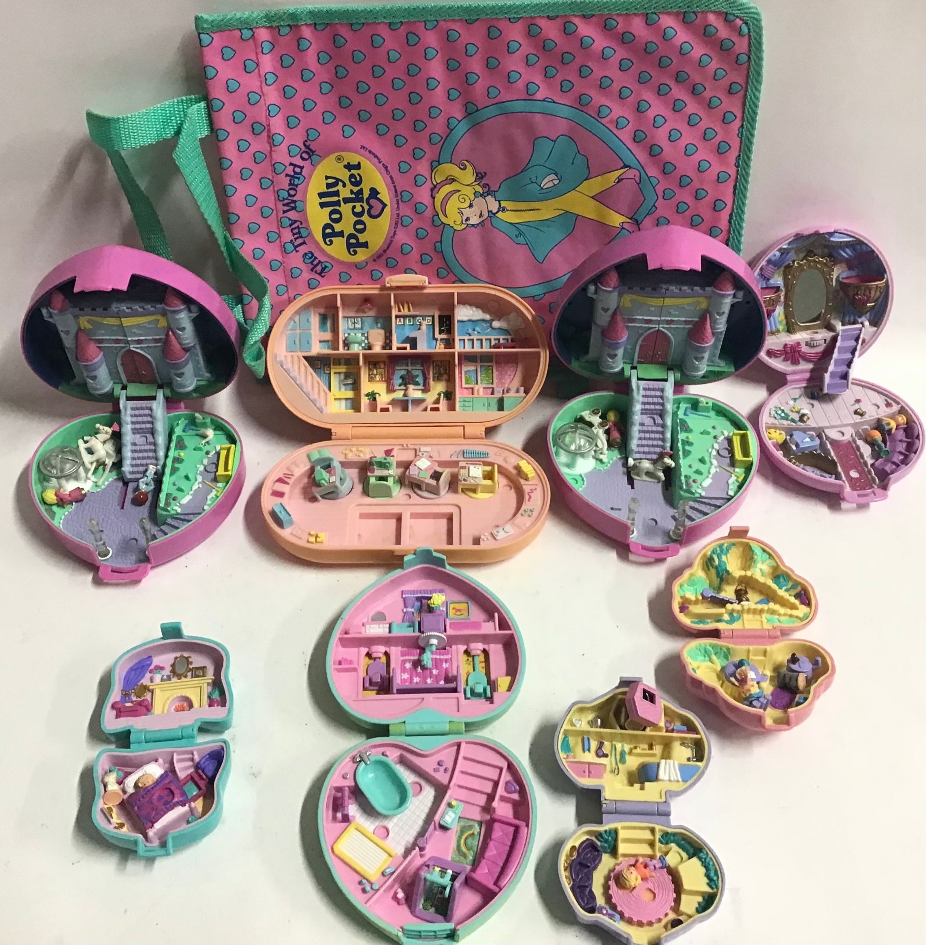 Bluebird Mattel Polly Pocket vintage compacts and playsets (40 altogether), mostly with figures - Image 11 of 15