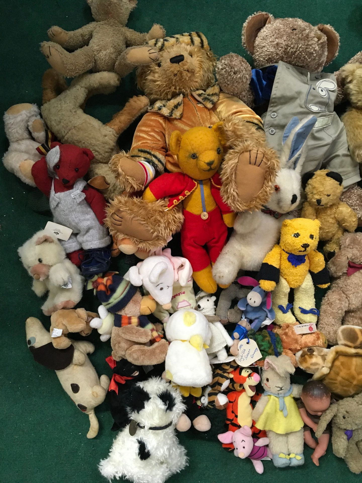 Collection of various teddies and plush toys. - Image 2 of 4