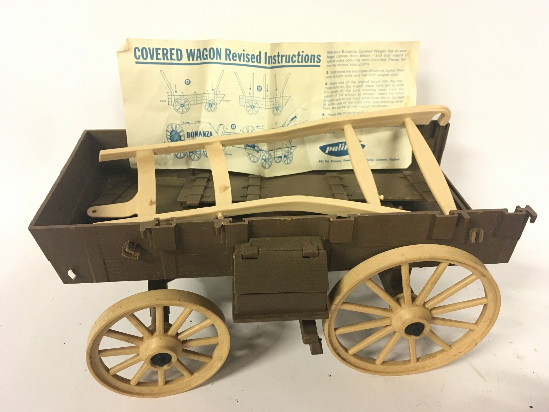 Palitoy Bonanza wagon set and instructions with Ben Cartwright figure. Unchecked for completeness. - Image 4 of 6