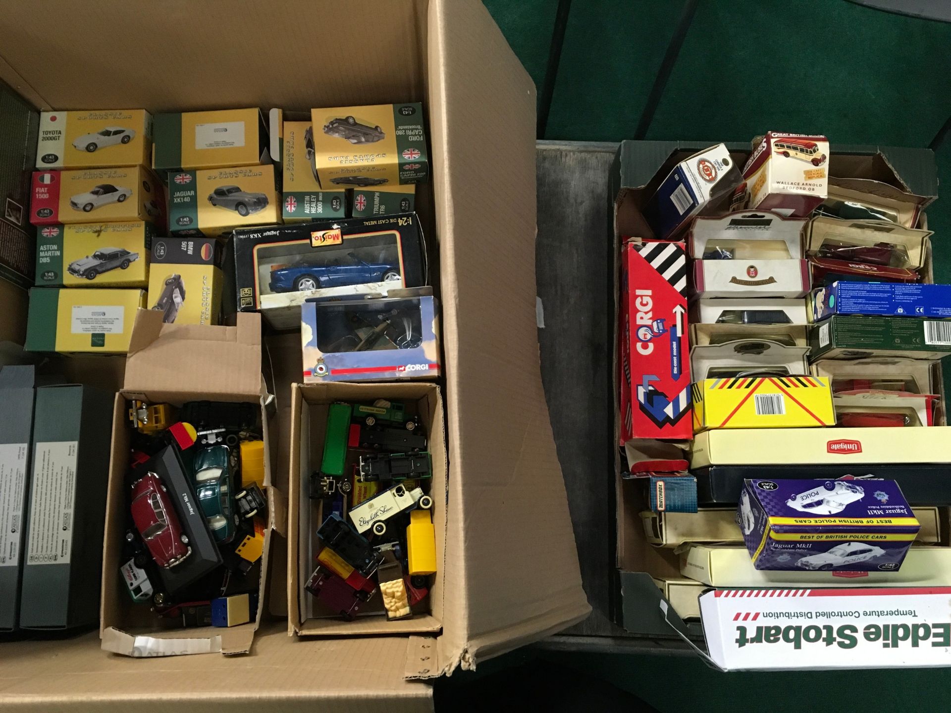 Collection of mainly boxed diecast models to include Corgi, Lledo Days Gone Atlas Editions, Oxford