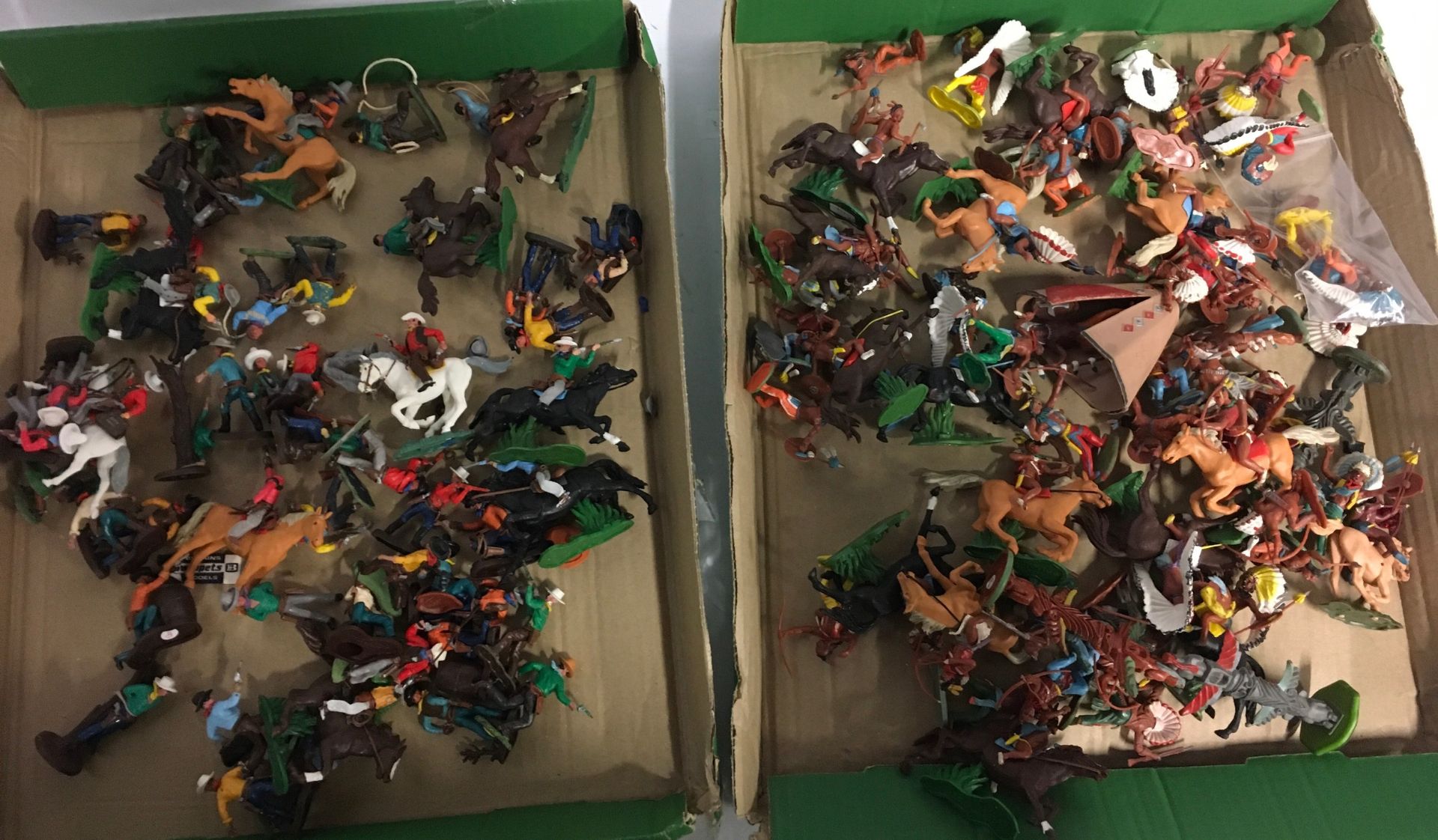 Britains large collection of Cowboy and Indians Swoppets plastic figures.