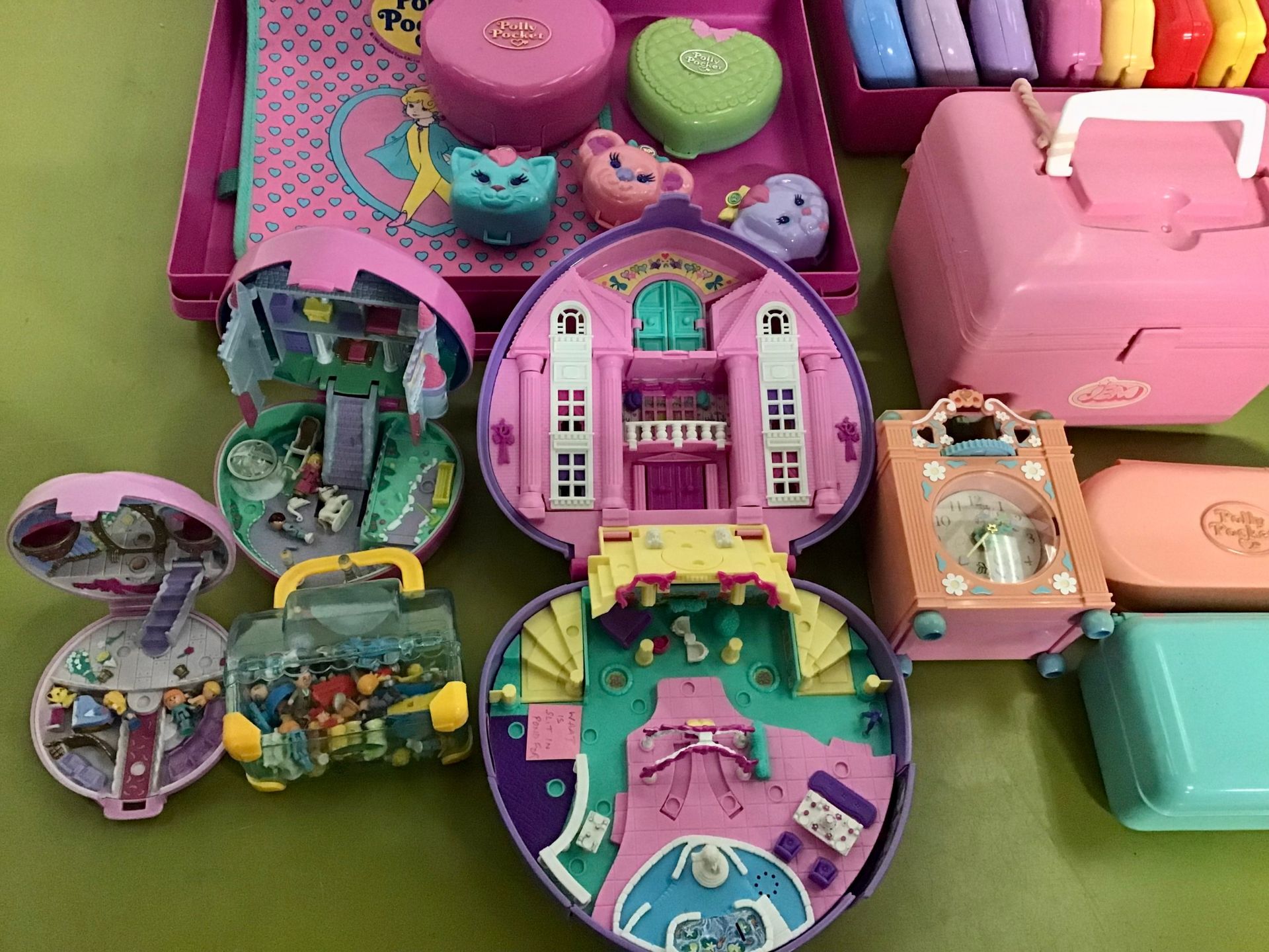 Bluebird Mattel Polly Pocket vintage compacts and playsets (40 altogether), mostly with figures - Image 2 of 15