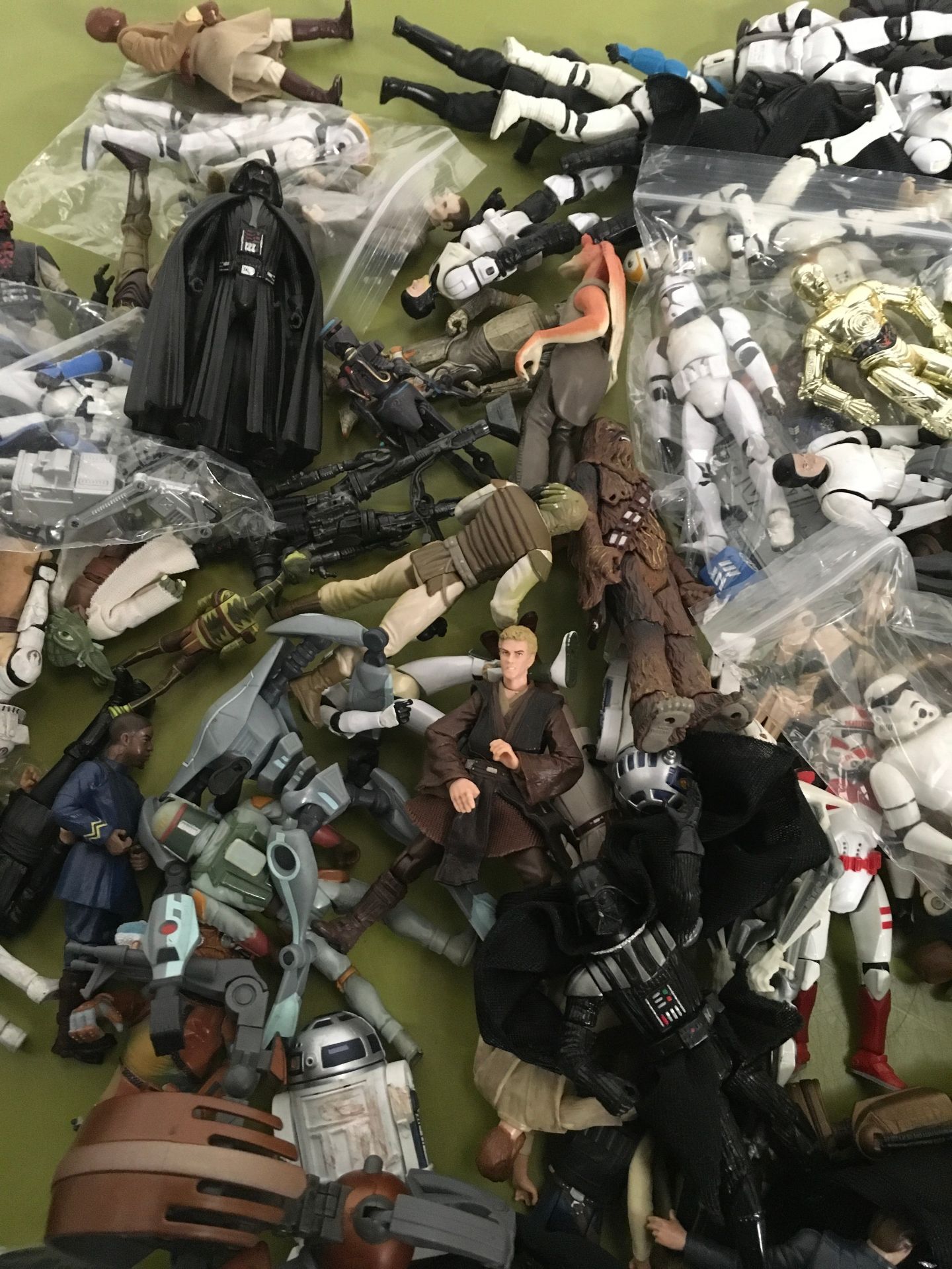 Approx 100 Star Wars modern figures. - Image 3 of 4