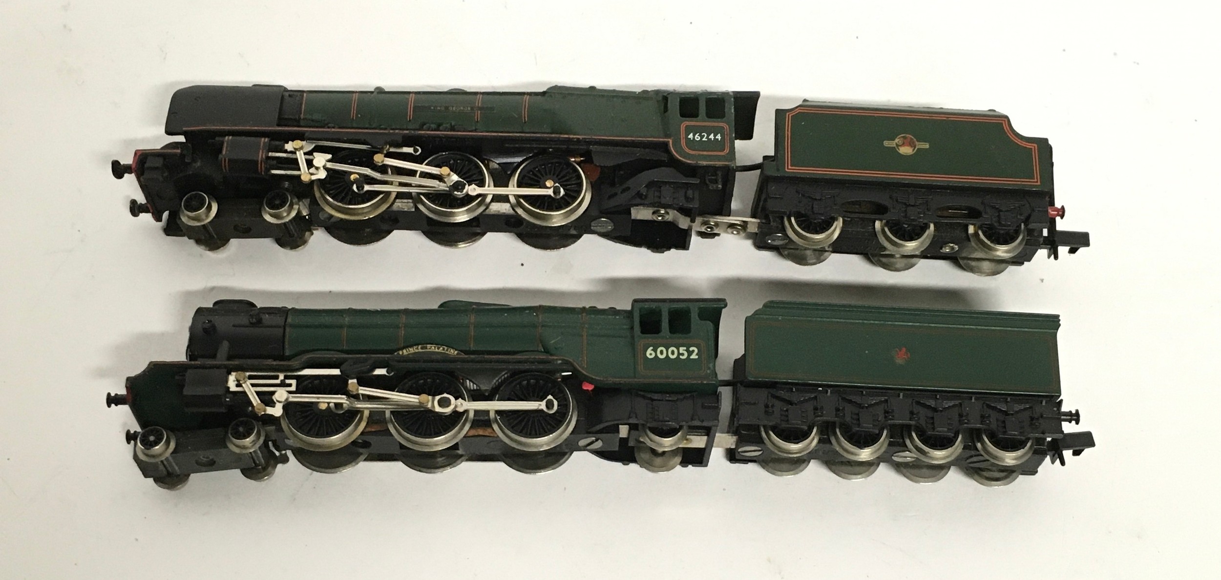 2 Graham Farish N Gauge locomotives: 1814 Duchess Class 4-6-2 46244 'King George VI' & Tender in