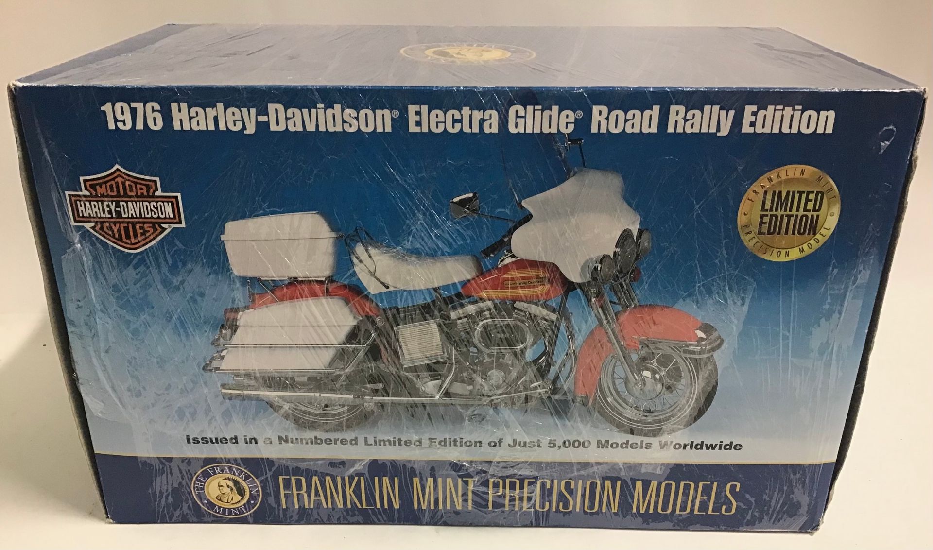 Franklin Mint 1:16 The Western Chuck Wagon and 1976 Harley Davidson Electra Glide Road Rally - Image 3 of 5