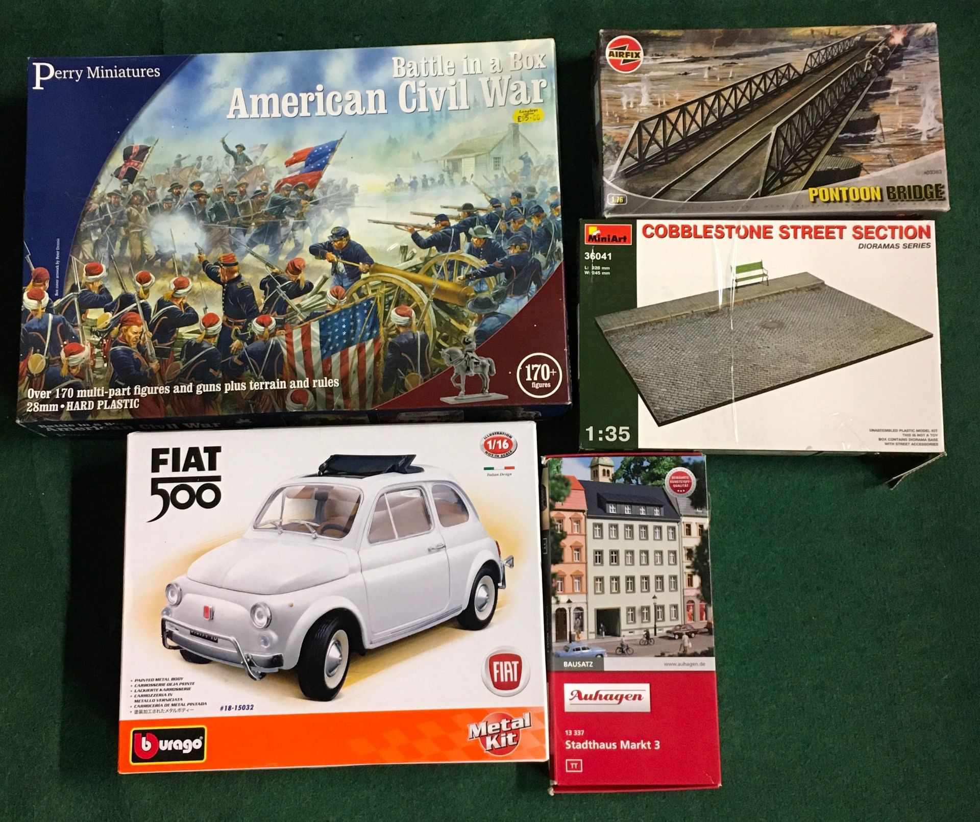 5 models kits: Perry Miniatures Battle in a Box American Civil War, Burago Fiat 500, Auhagen Market,