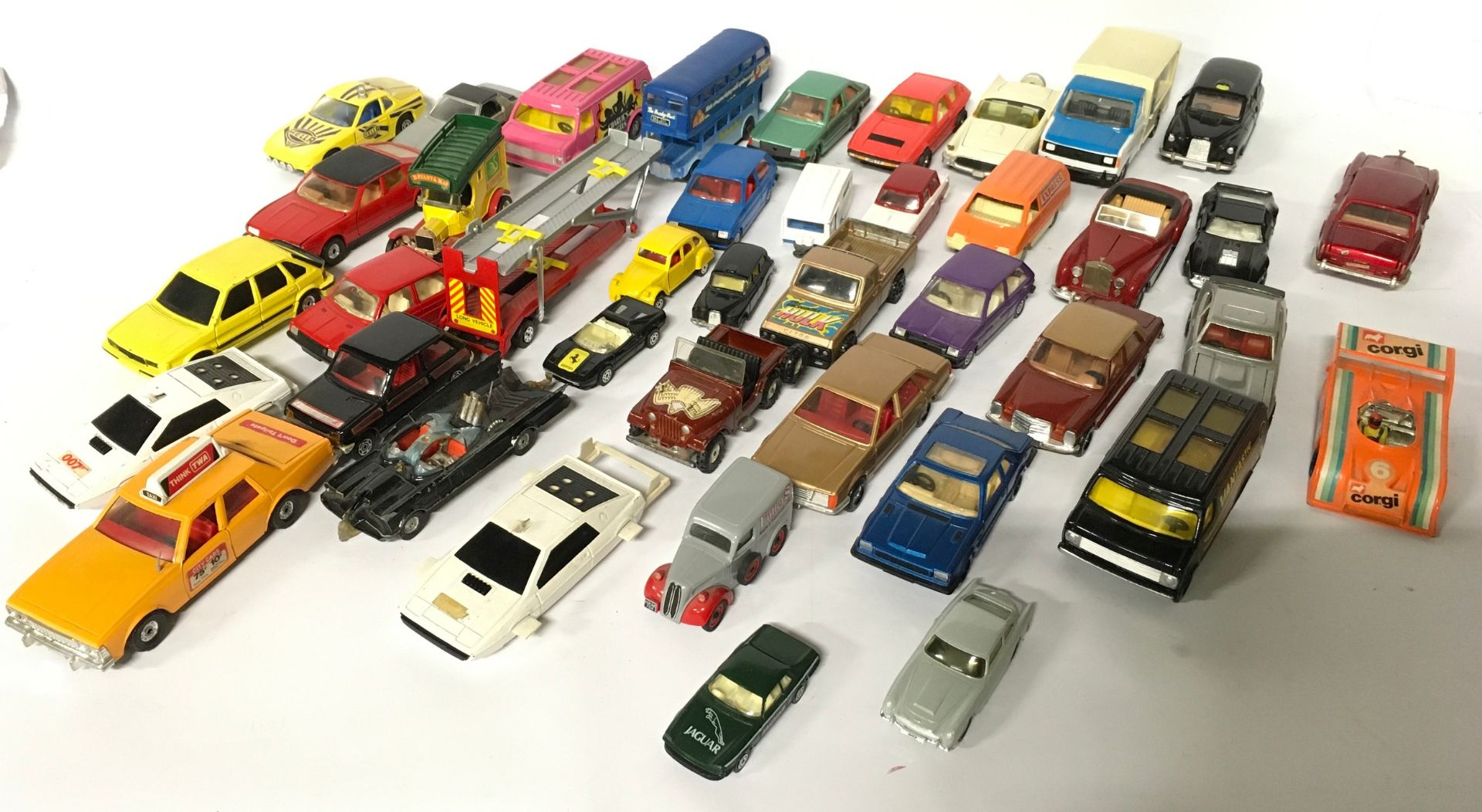 Collection of unboxed Corgi diecast models to include Batmobile, 007 Lotus Espirit, Porsche Audi and