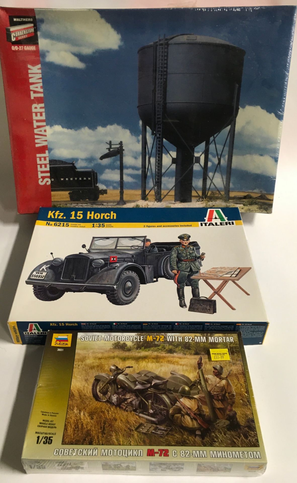 3 new and sealed plastic model kits to include Walthers Steel Water Tank, Italeri Krzysztof. 15