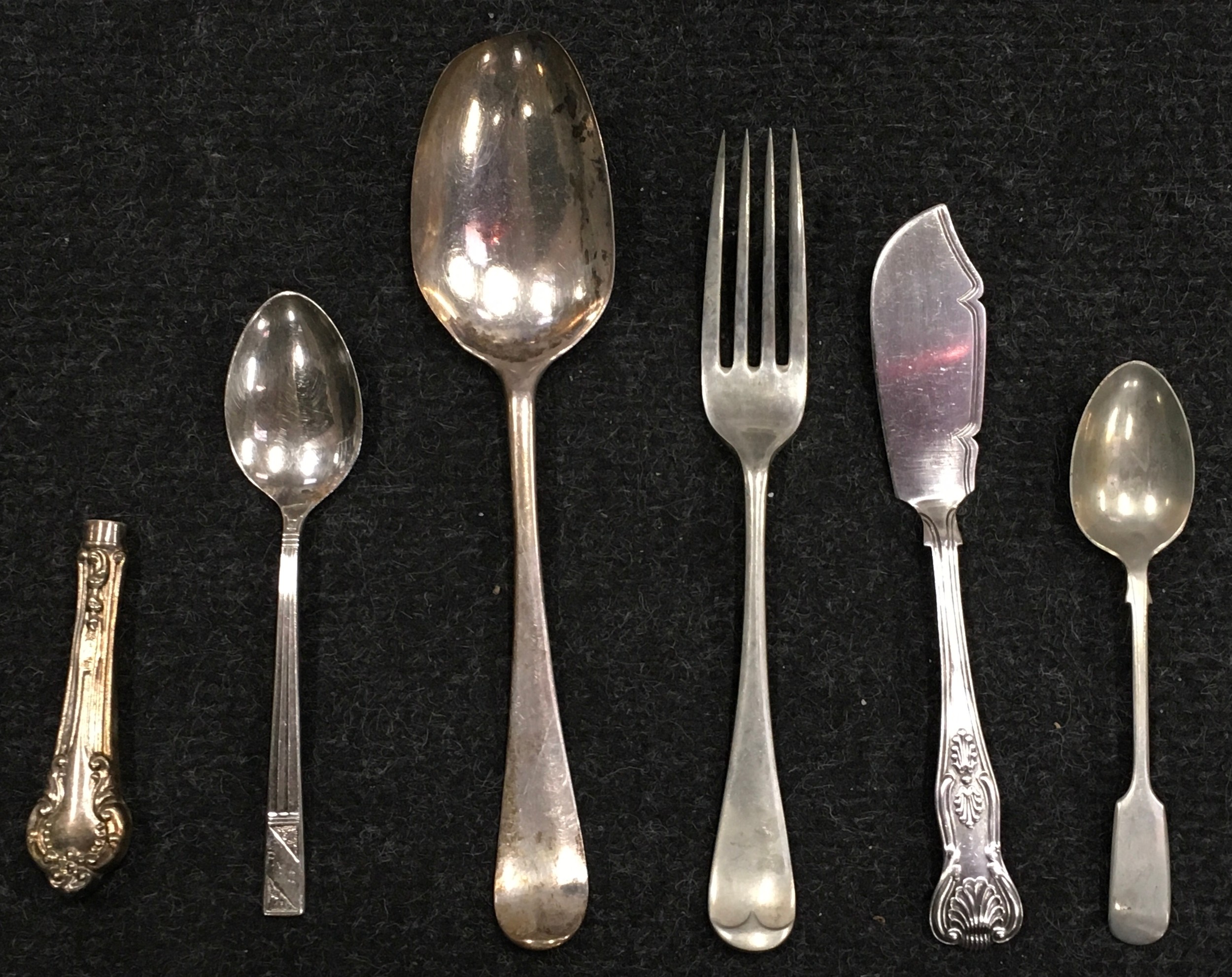 Large collection of silver and silver plated flatware. - Image 4 of 6