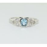 9ct white gold aquamarine diamond ring, size L